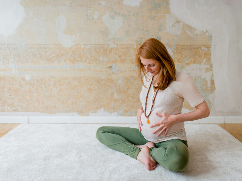 Yoga in der Schwangerschaft - Ausrichtung und Balance für Dich und das Wunder in Dir